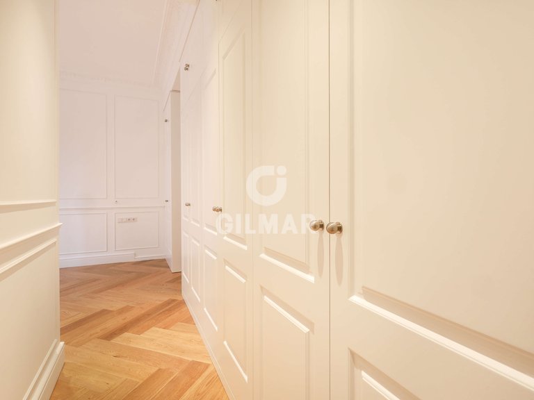 Apartment for Sale in Madrid, Madrid 11