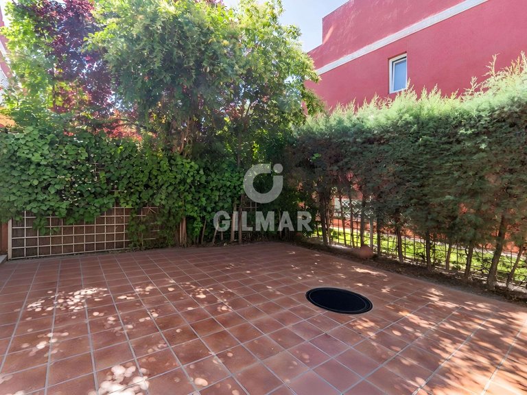 Town House for Sale in Madrid, Madrid 25