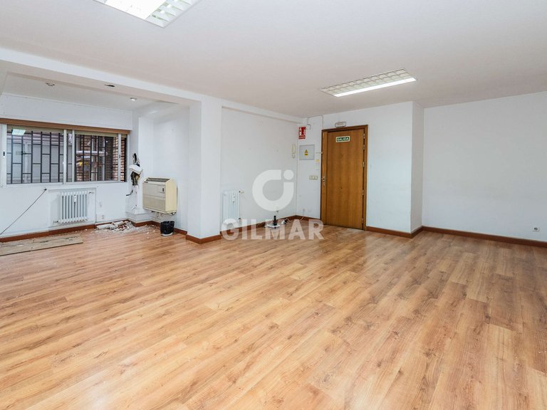 Commercial for Sale in Madrid, Madrid 6