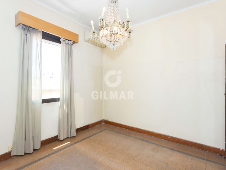 Apartment for Sale in Madrid, Madrid 16