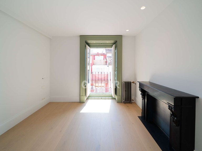 Apartment for Sale in Madrid, Madrid 22