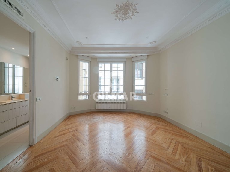 Apartment for Rent in Madrid, Madrid 16