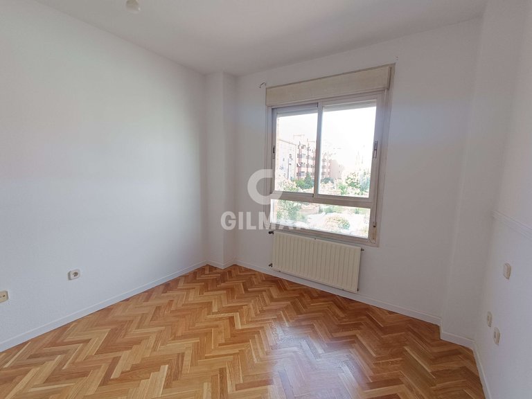 Apartment for Rent in Madrid, Madrid 28