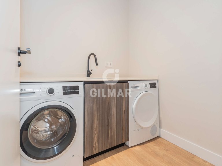 Apartment for Sale in Madrid, Madrid 28