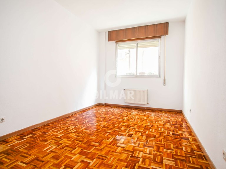 Apartment for Sale in Madrid, Madrid 12