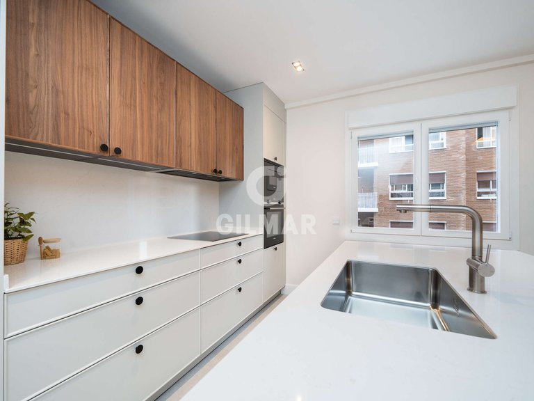 Apartment for Sale in Madrid, Madrid 14