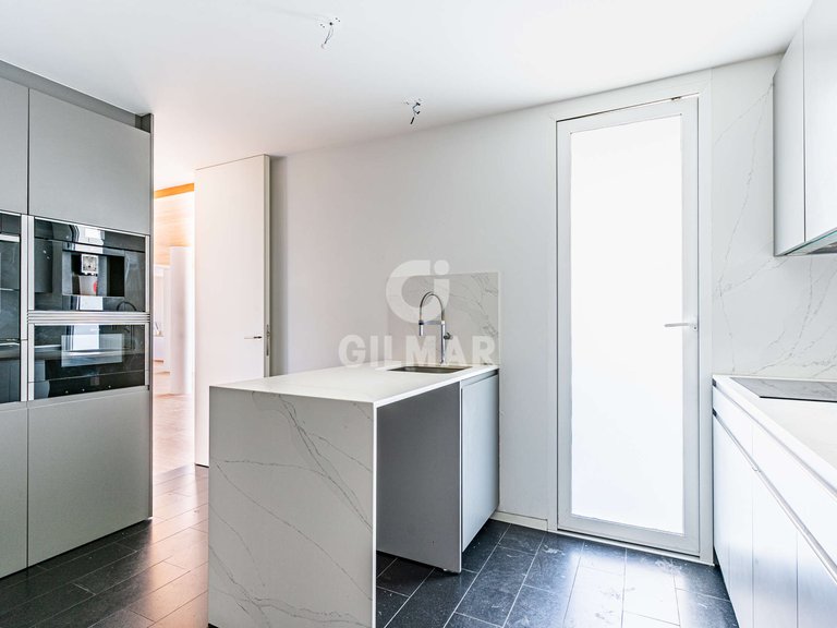 Apartment for Sale in Madrid, Madrid 40