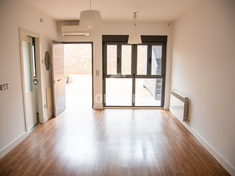 Apartment for Rent in Madrid, Madrid 16