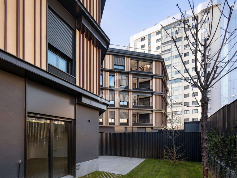 Apartment for Sale in Madrid, Madrid 32