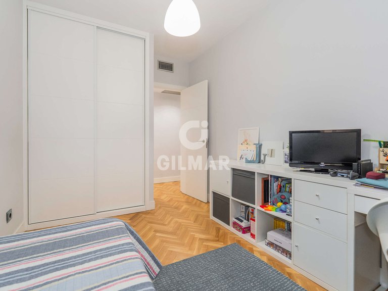 Apartment for Sale in Madrid, Madrid 19
