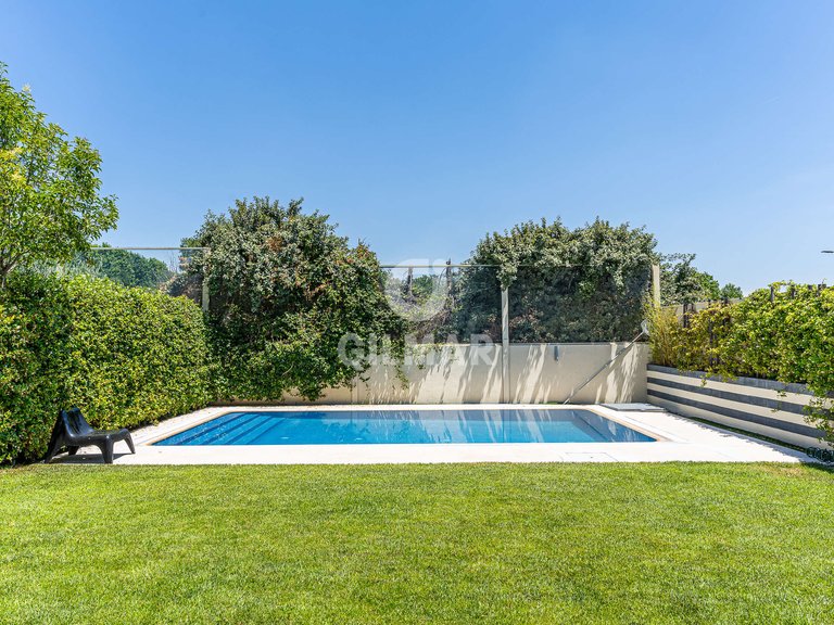 Town House for Sale in Madrid, Madrid 2