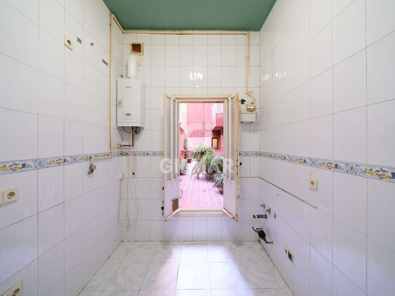 Apartment for Sale in Madrid, Madrid 24