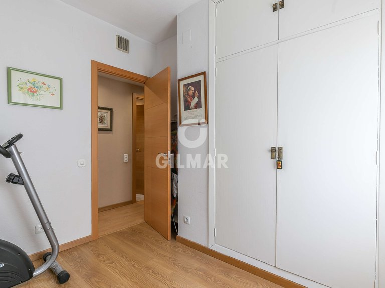 Apartment for Sale in Madrid, Madrid 27