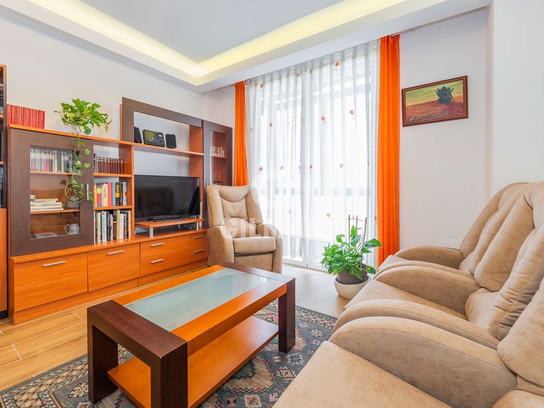 Apartment for Sale in Madrid, Madrid 5