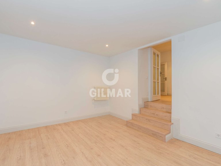 Apartment for Sale in Madrid, Madrid 13