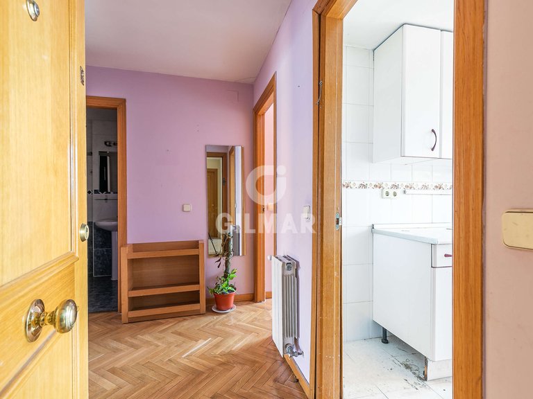 Apartment for Sale in Madrid, Madrid 11