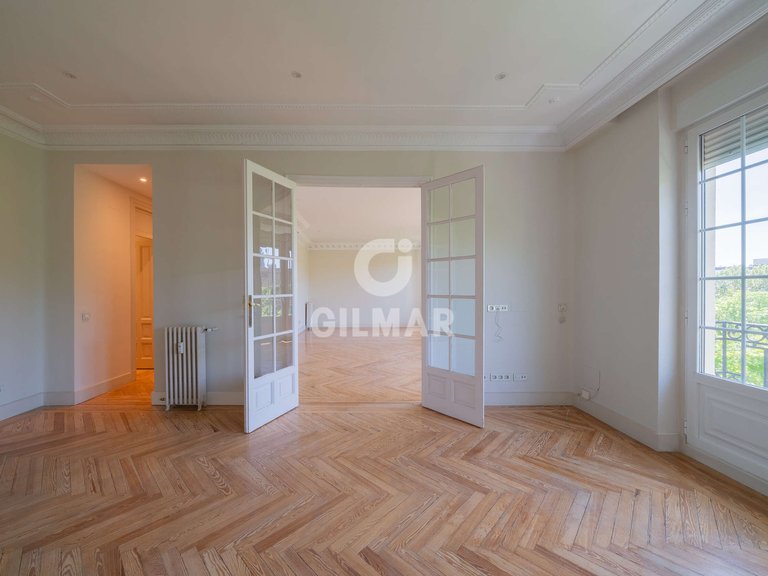 Apartment for Rent in Madrid, Madrid 11