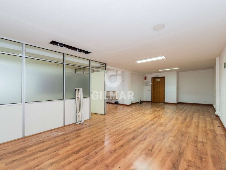 Commercial for Sale in Madrid, Madrid 12