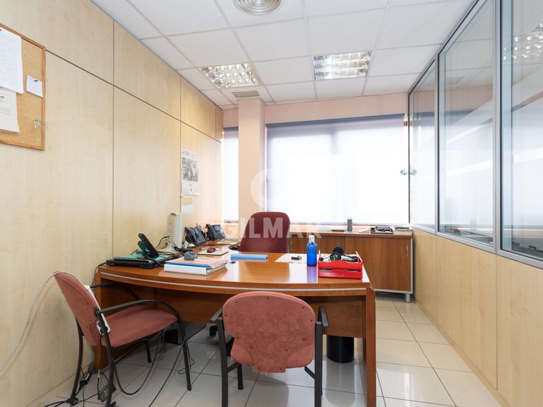 Commercial for Sale in Madrid, Madrid 10