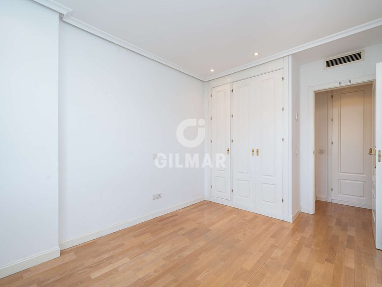 Apartment for Sale in Madrid, Madrid 29