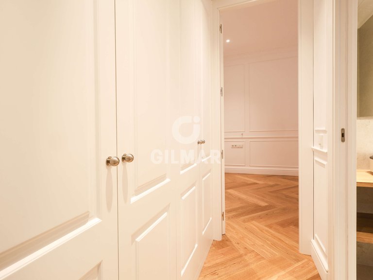 Apartment for Sale in Madrid, Madrid 17