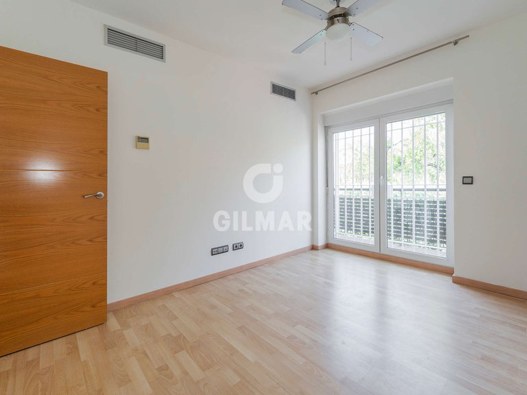 Town House for Rent in Madrid, Madrid 27