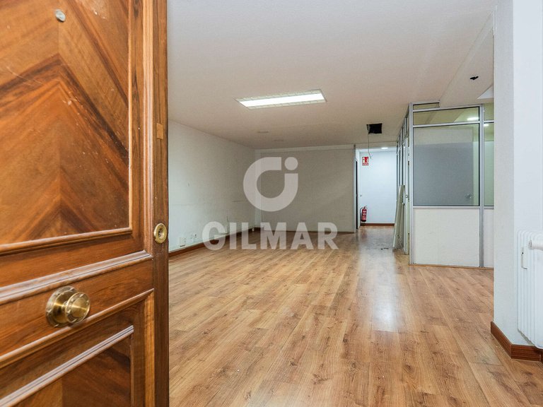 Commercial for Sale in Madrid, Madrid 29