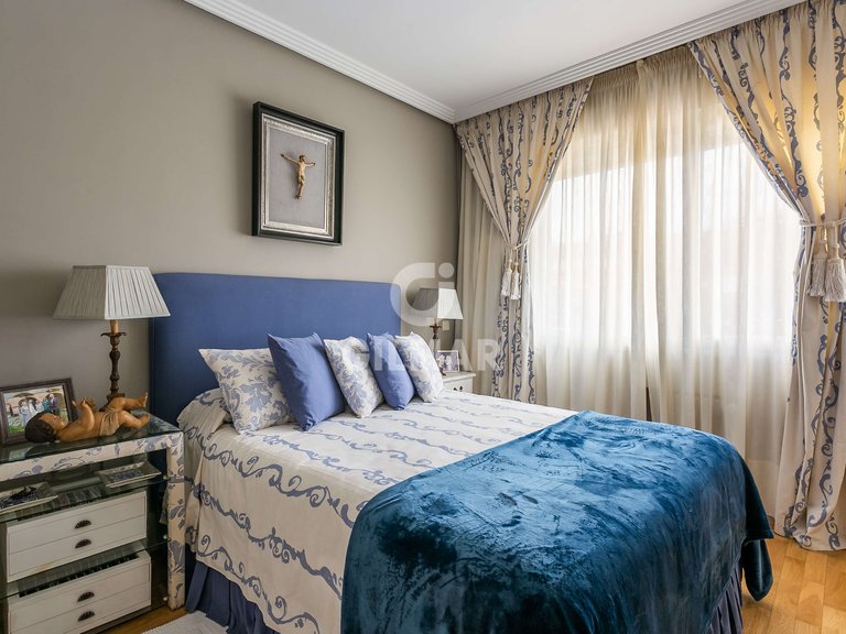 Apartment for Sale in Madrid, Madrid 28