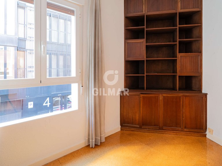 Apartment for Sale in Madrid, Madrid 11