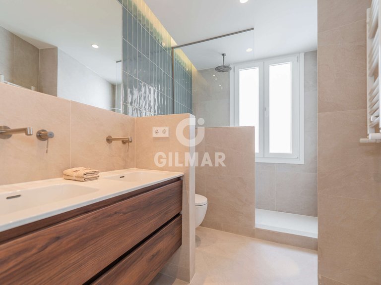 Apartment for Sale in Madrid, Madrid 19