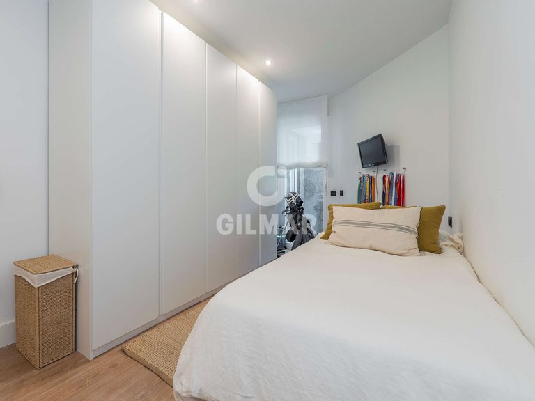 Apartment for Sale in Madrid, Madrid 18
