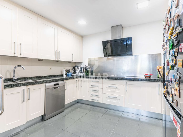Town House for Sale in Madrid, Madrid 14