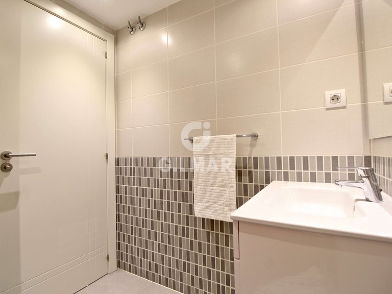 Apartment for Sale in Madrid, Madrid 28