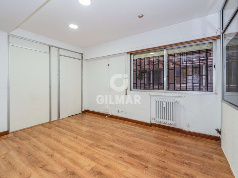 Commercial for Sale in Madrid, Madrid 14