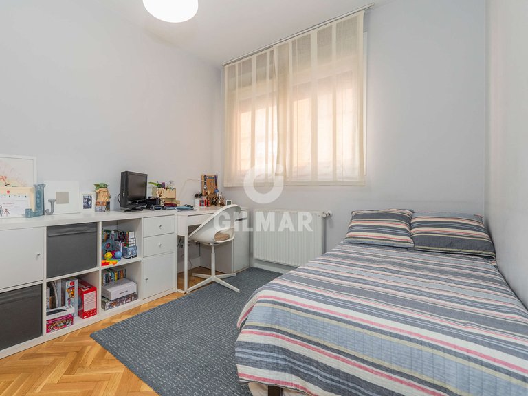 Apartment for Sale in Madrid, Madrid 18