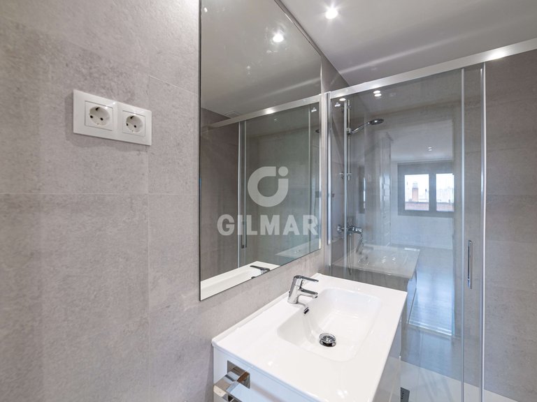 Apartment for Rent in Madrid, Madrid 27