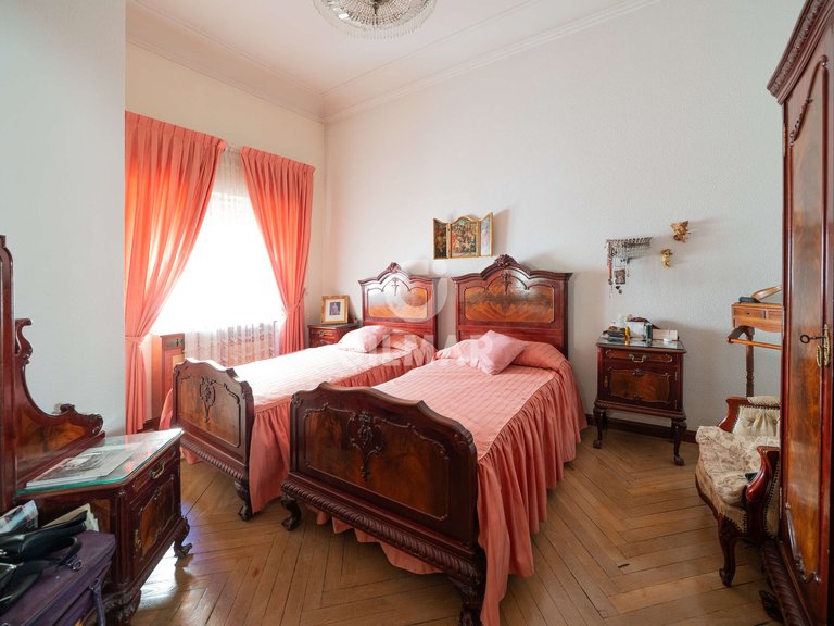 Apartment for Sale in Madrid, Madrid 16