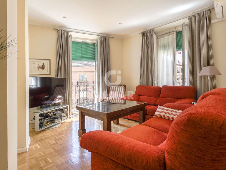 Apartment for Sale in Madrid, Madrid 2