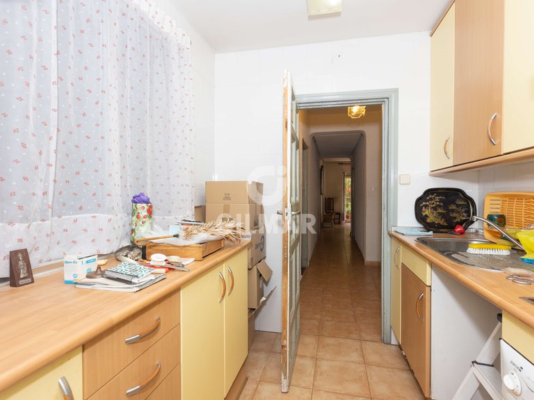 Apartment for Sale in Madrid, Madrid 16
