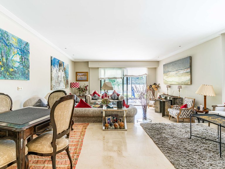 Town House for Sale in Madrid, Madrid 8