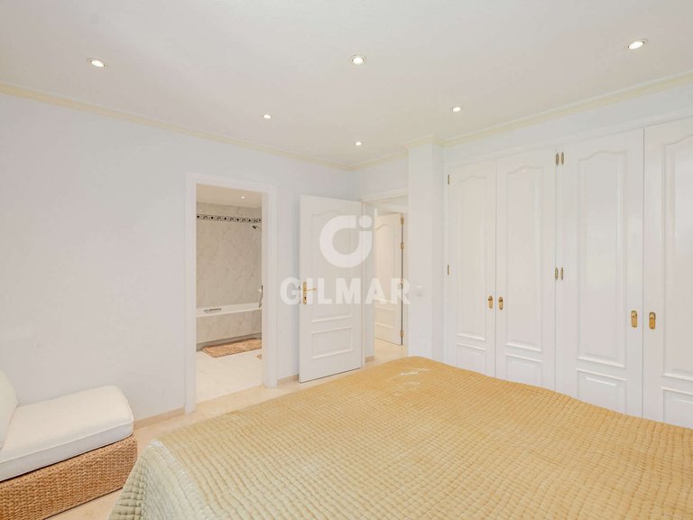 Villa for Sale in Estepona, Malaga 30