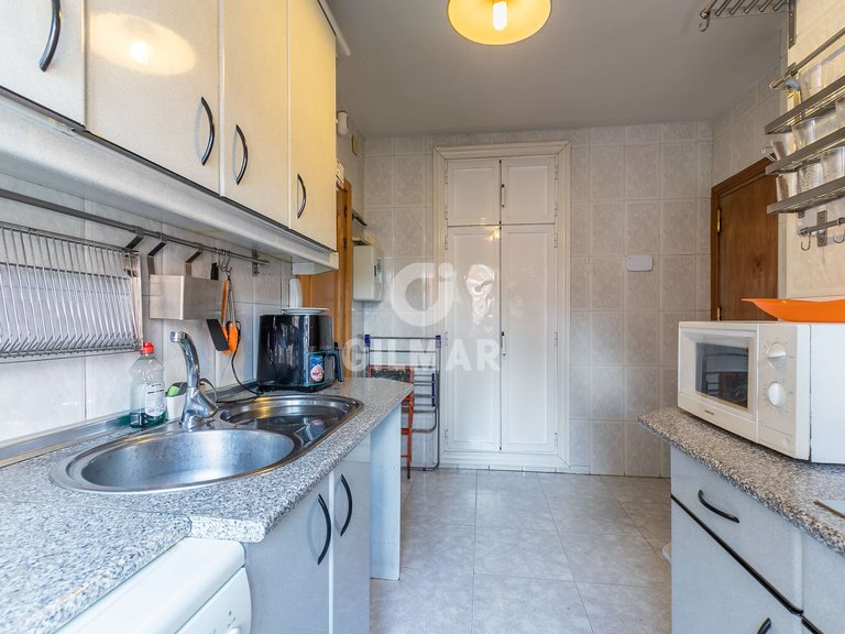 Apartment for Sale in Madrid, Madrid 11