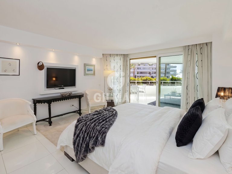 Apartment for Sale in Marbella, Malaga 19