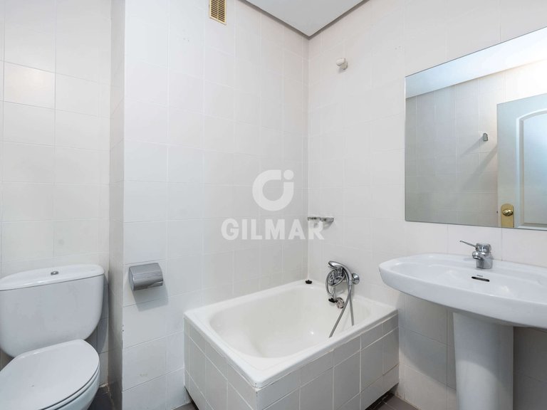 Apartment for Sale in Madrid, Madrid 26