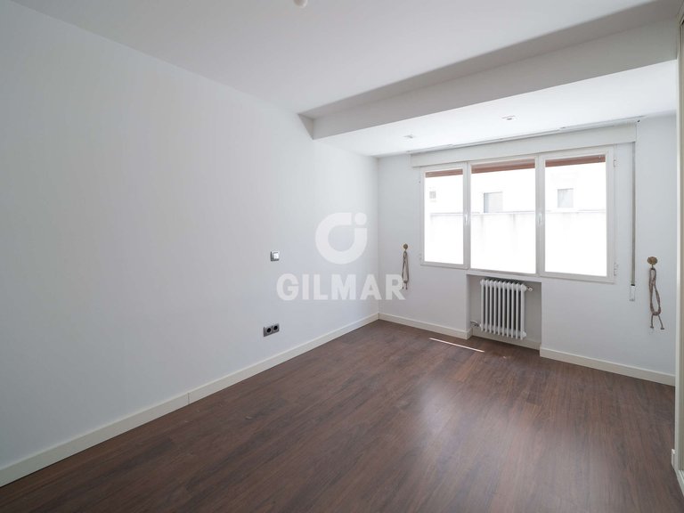 Apartment for Sale in Madrid, Madrid 28