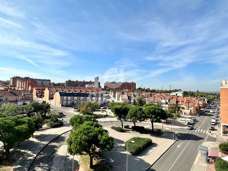Apartment for Rent in Madrid, Madrid 18