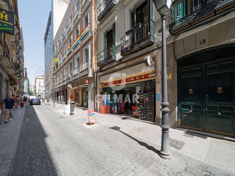 Apartment for Sale in Madrid, Madrid 35