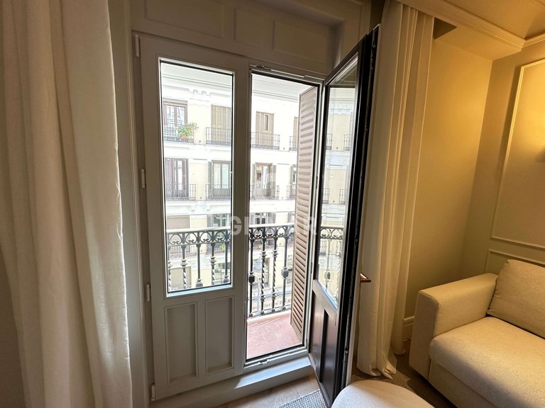 Apartment for Sale in Madrid, Madrid 5