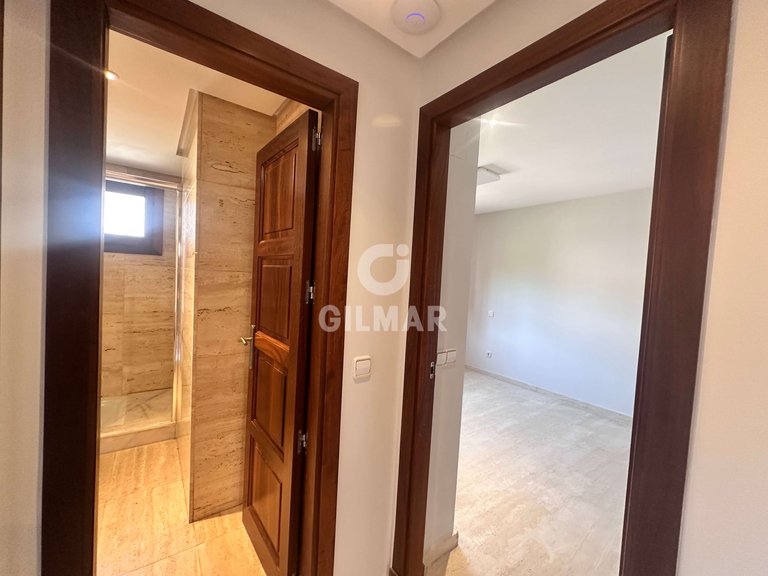 Villa for Rent in Madrid, Madrid 25