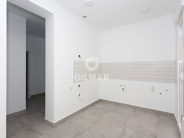 Apartment for Sale in Madrid, Madrid 2